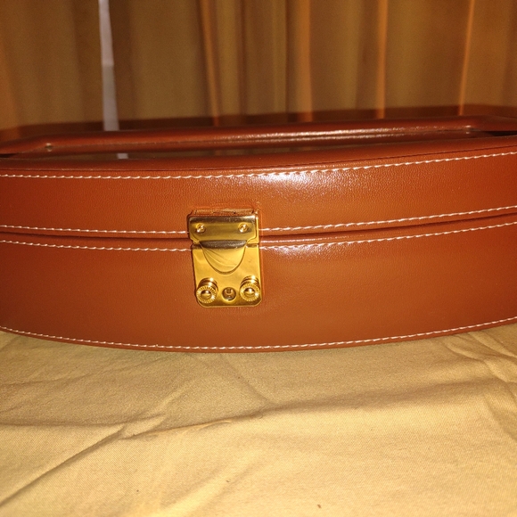 Watch case - Picture 5 of 15